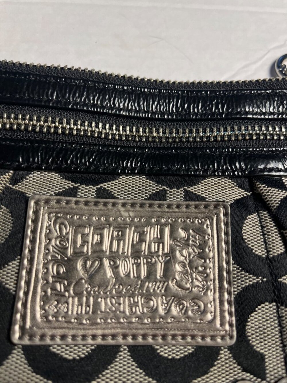Coach Poppy Black & Gray Signature Jacquard Crossbody Bag Silver Appliqué Accent - Picture 4 of 16